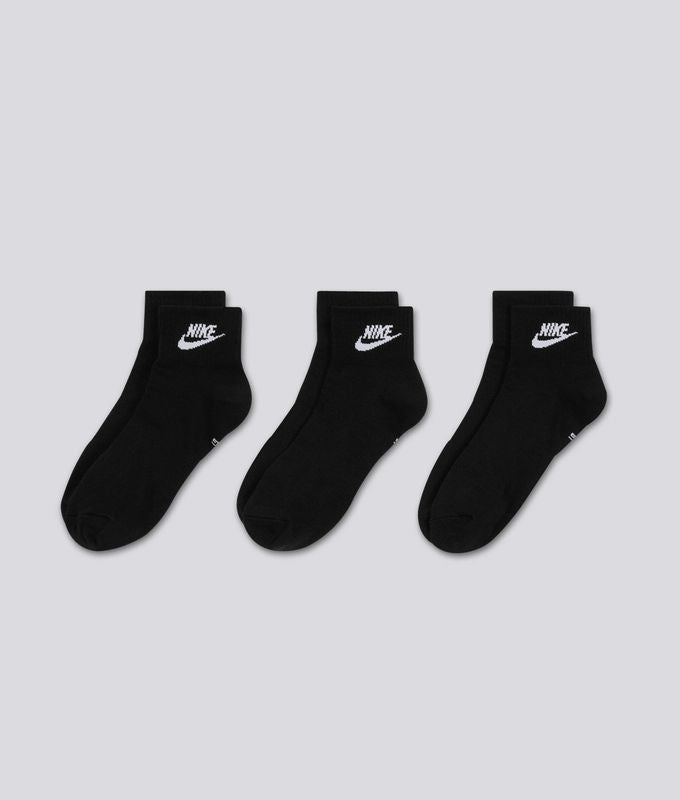 Nike Cozy Classic Ankle Socks in Midnight Black