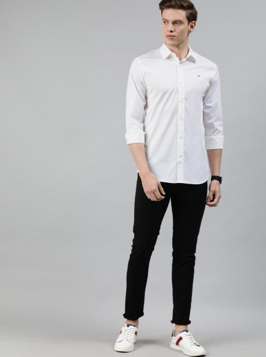TOMMY JEANS Crisp Cotton Classic White Button-Up Shirt